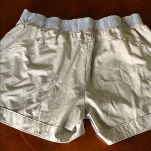 Calia by Carrie underwood shorts.Inseam 4/5 inches